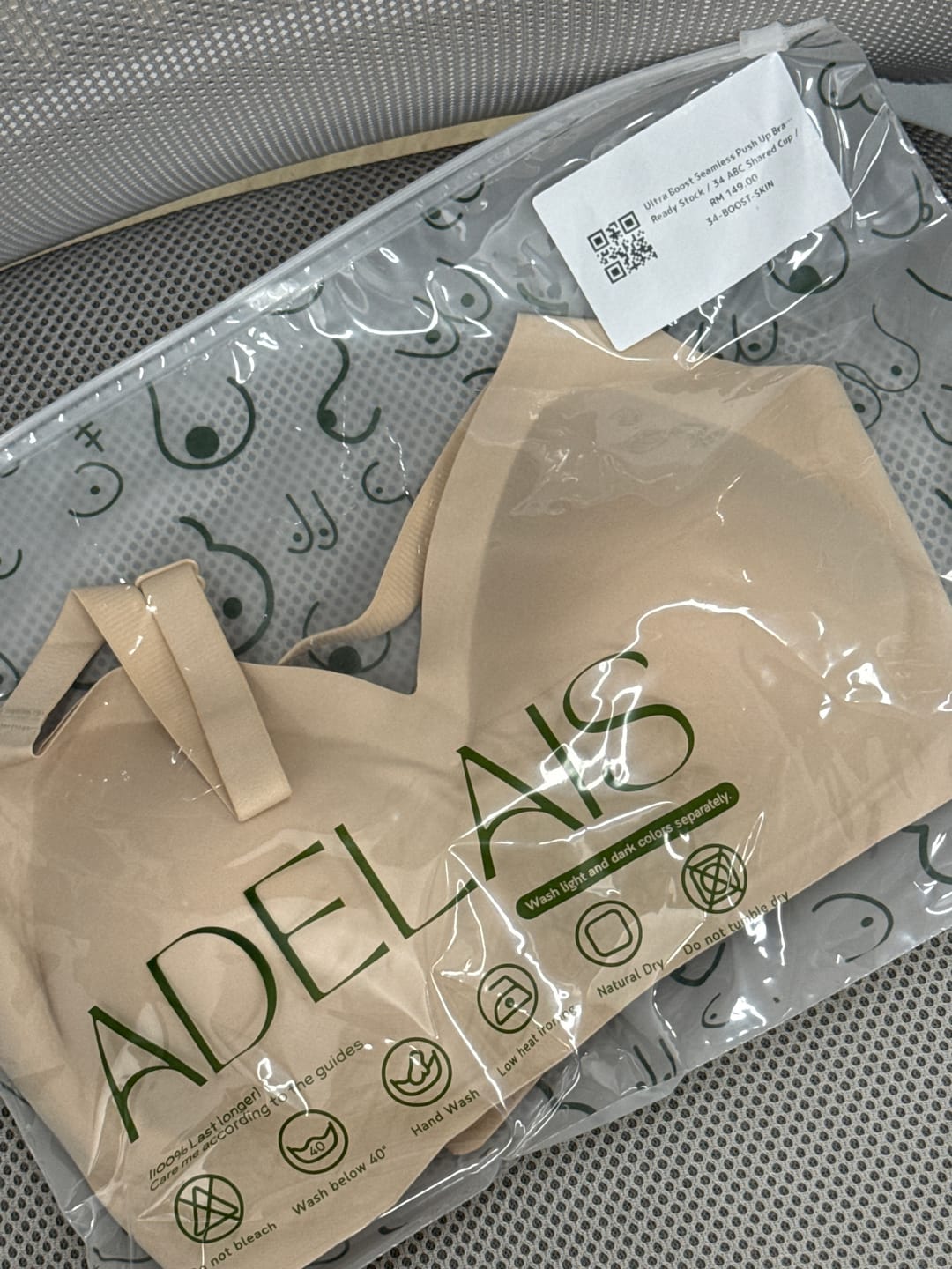 Customer photo review of Ultra Boost Seamless Push Up Bra In Soft Skin