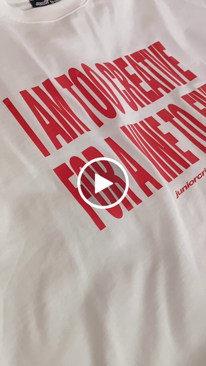 Customer video review of JR Nine To Five Baskılı Beyaz Boxy Fit Tshirt