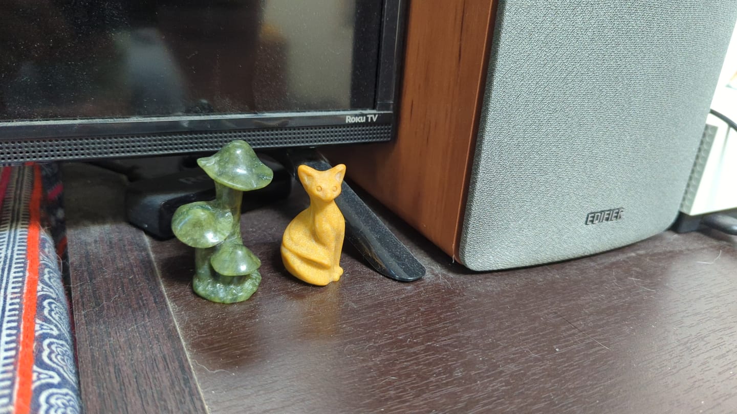 Customer photo review of Natural Crystal Serpentine Triple Mushroom Carving