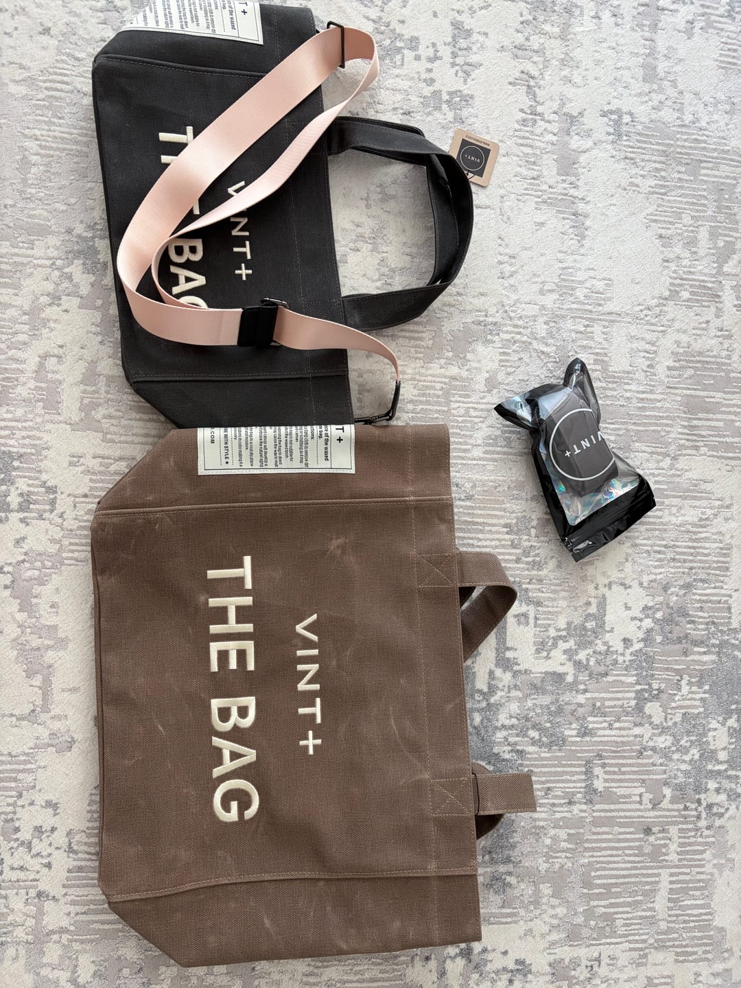 Customer photo review of FERMUARLI MUMLU KANVAS TOTE ÇANTA - KÜÇÜK - ANTRASİT