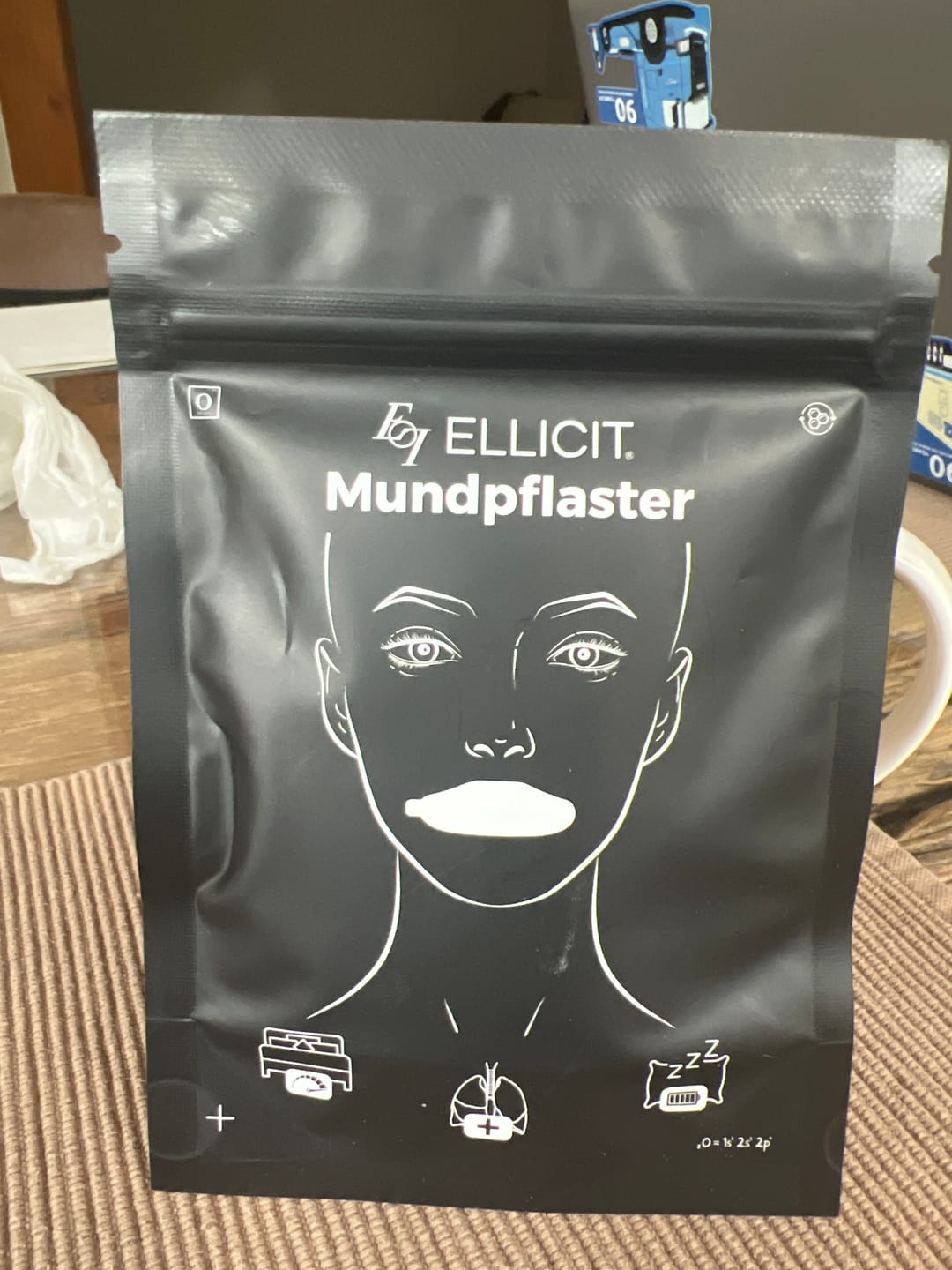 Customer photo review of ELLICIT Mundpflaster