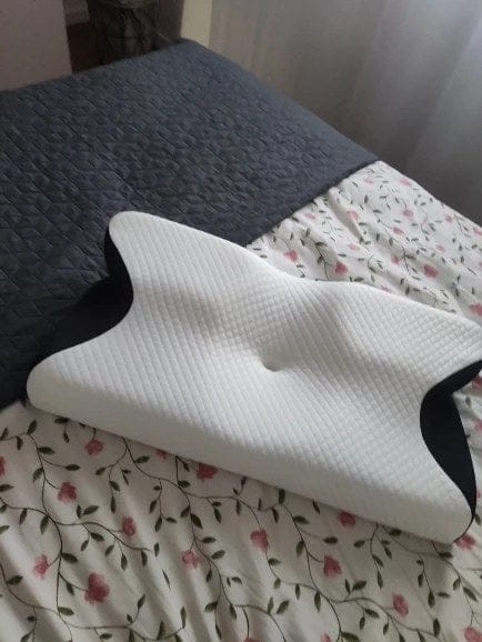 Customer photo review of NeckCloud Kissen | Nackenstützkissen