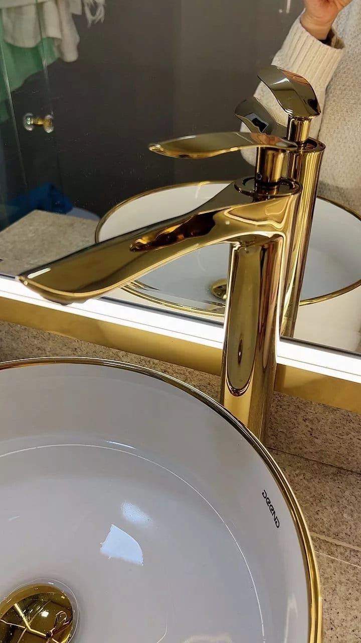 Customer photo review of Torneira Gourmet para Cozinha Preta