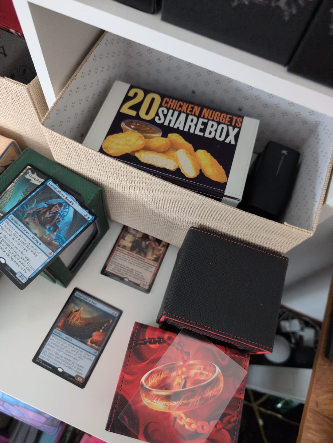 Customer photo review of 20 Chicken Nuggets Deckbox