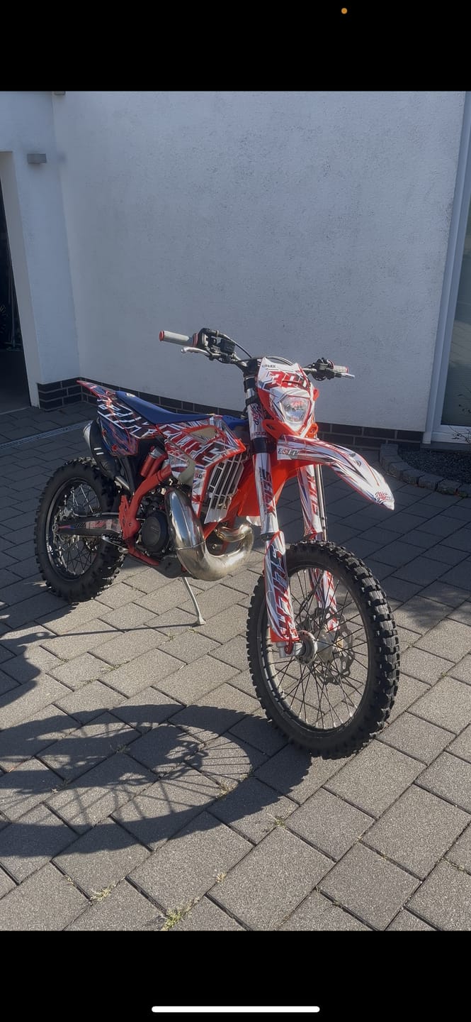 Customer photo review of NEW! FADED BIKELIFE - GRAPHICS KIT
