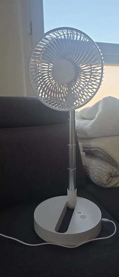 Customer photo review of Foldable USB Rechargeable Fan with Four Speeds and Timer