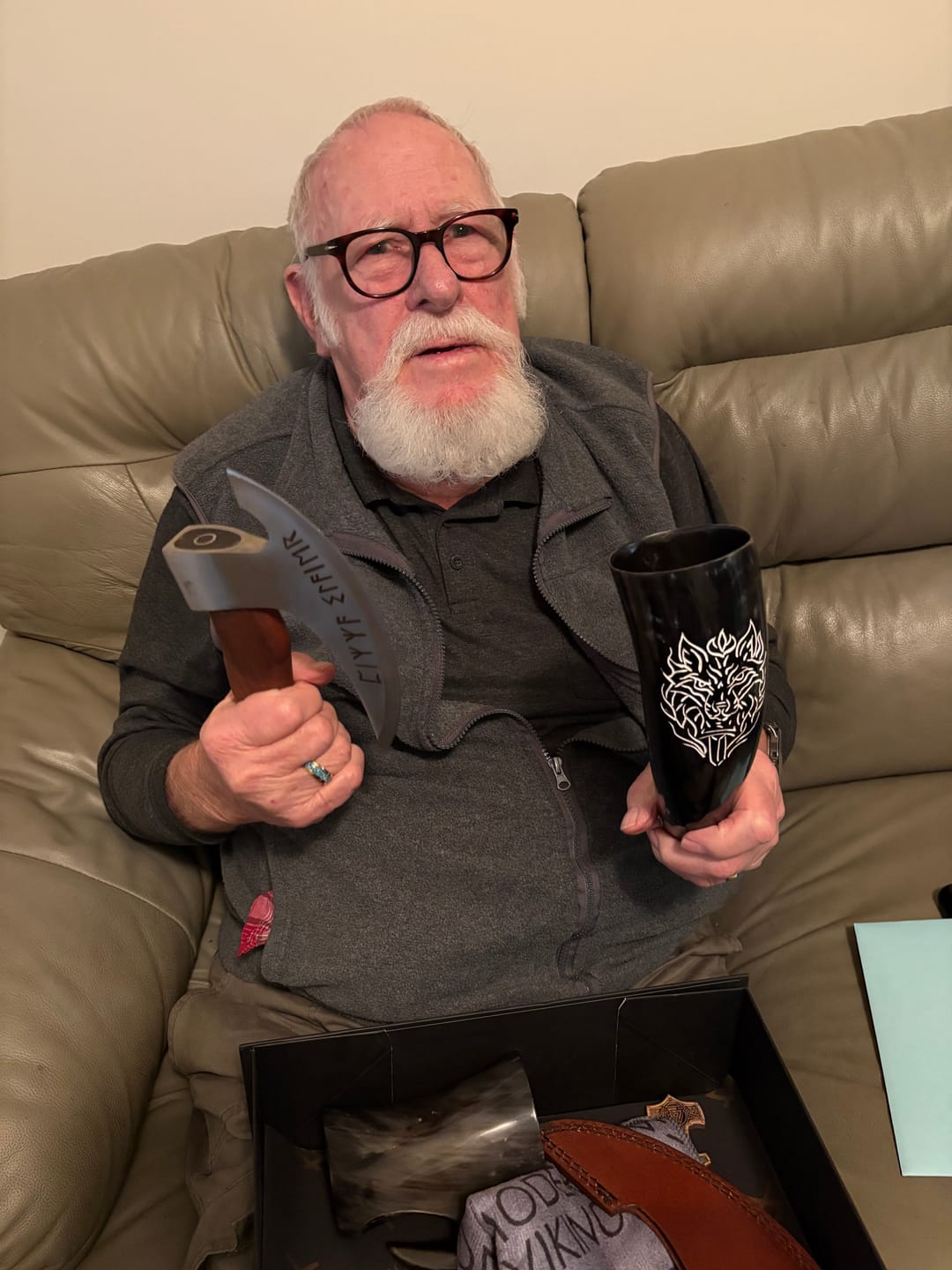 Customer photo review of Pizza & Beer Viking Gift Set