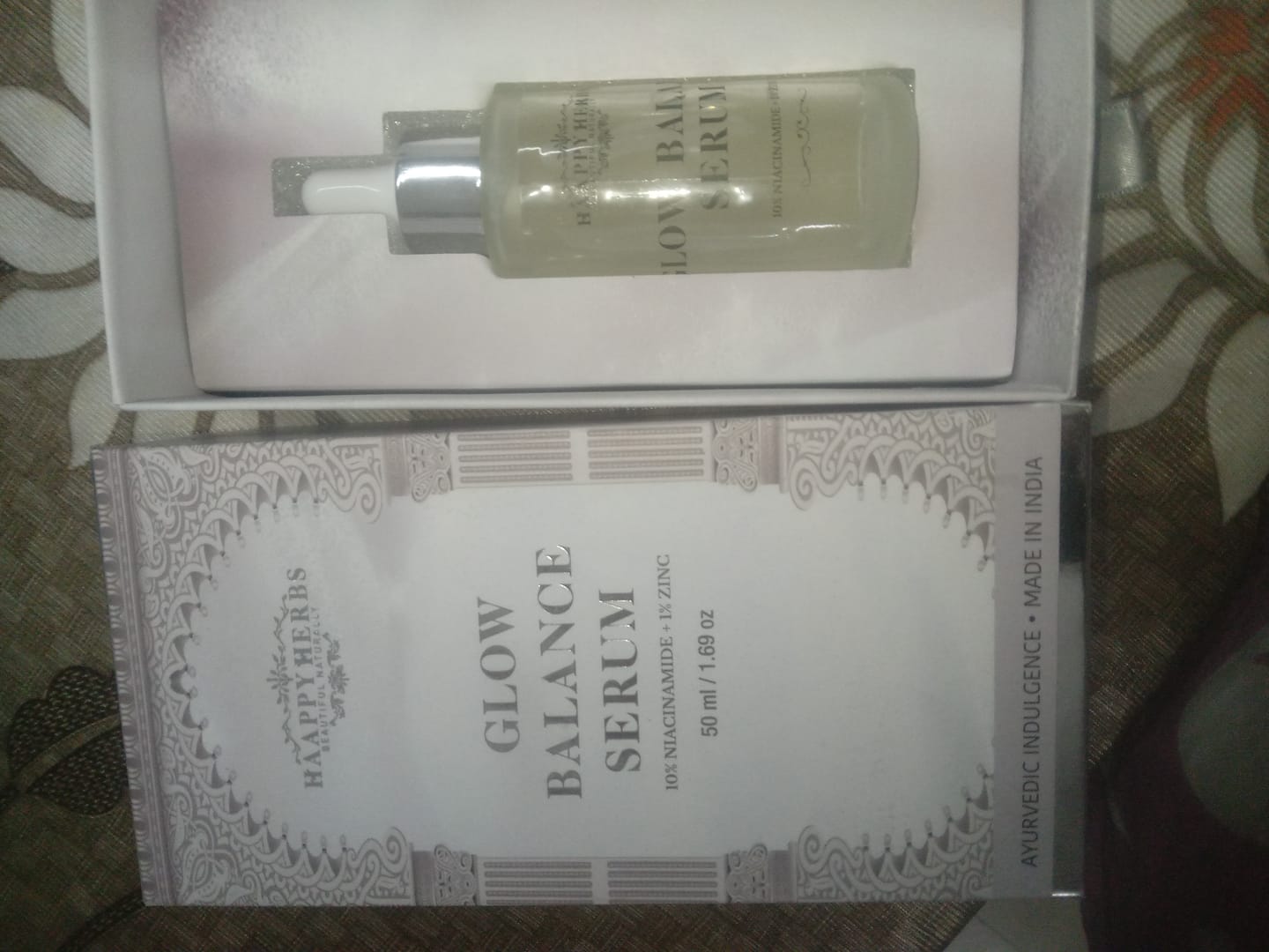 Customer photo review of GLOW BALANCE SERUM ( 50 ml )