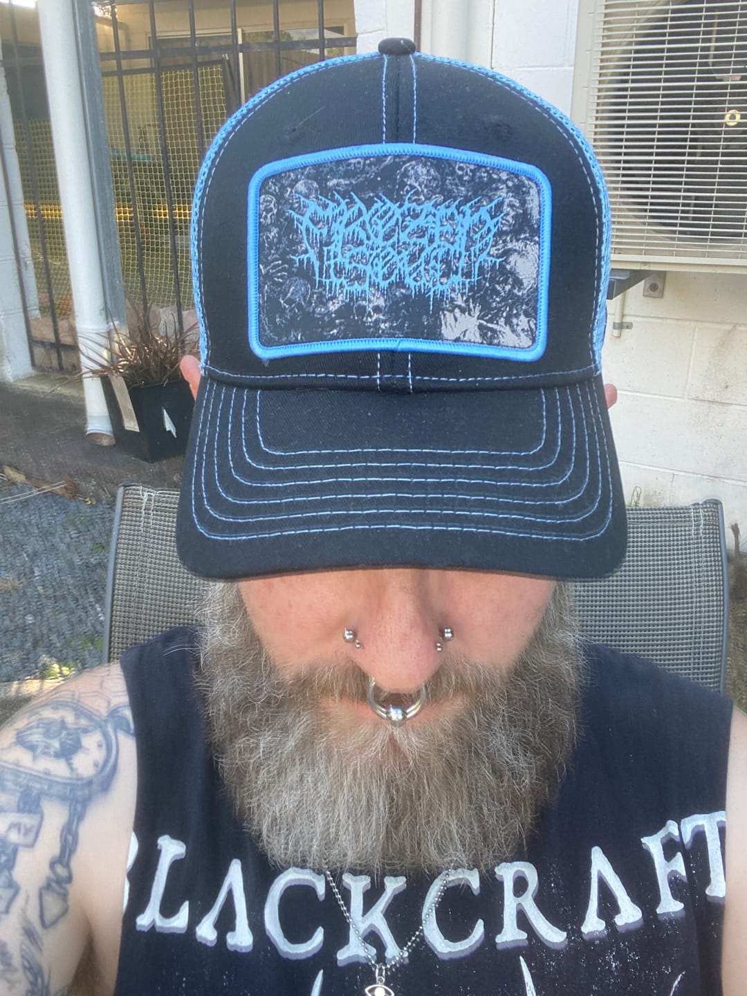 Customer photo review of Frozen Soul - Crypt Of Ice - Trucker Hat
