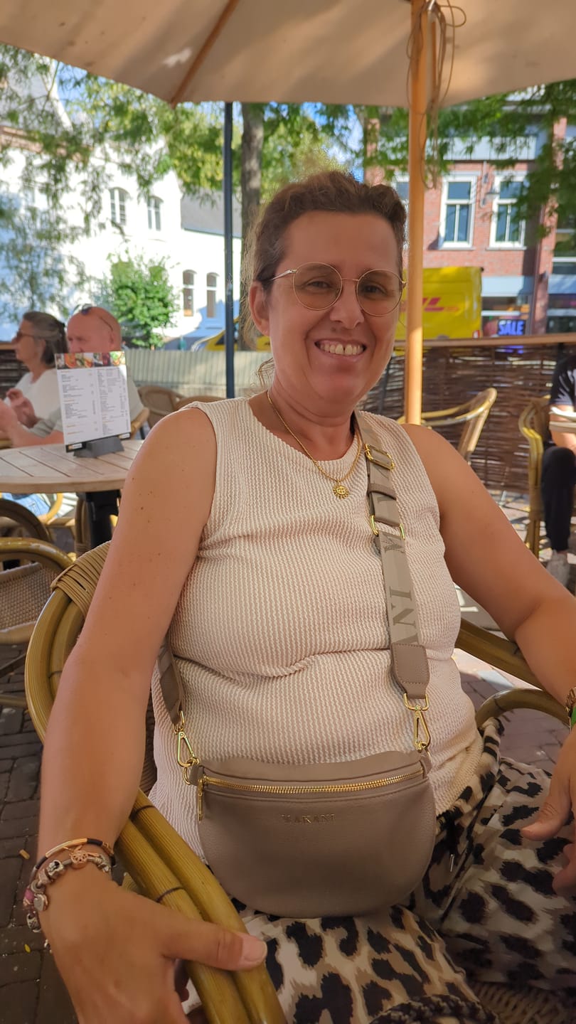 Customer photo review of NOA - TAUPE