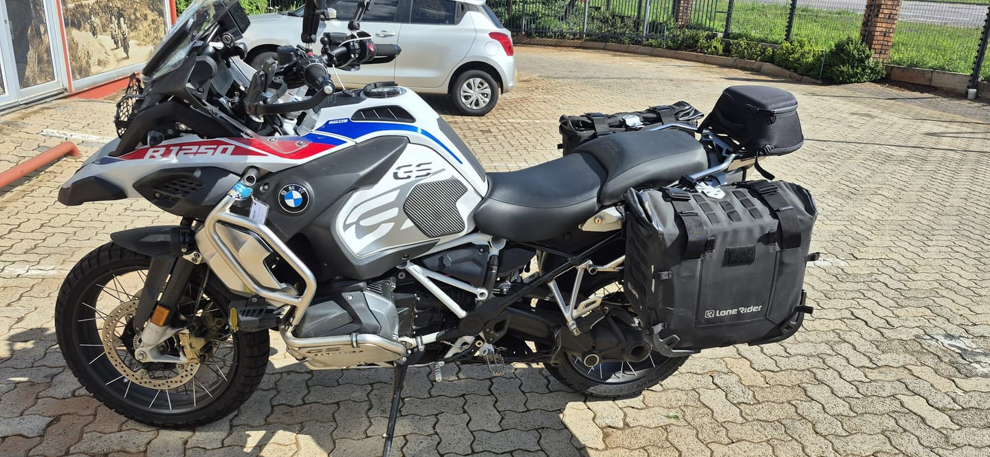 Customer photo review of MotoBags Quick Release System