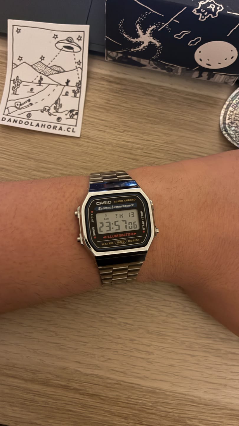 Customer photo review of Reloj Casio Vintage A168WA-1W Electroluminescence Plateado