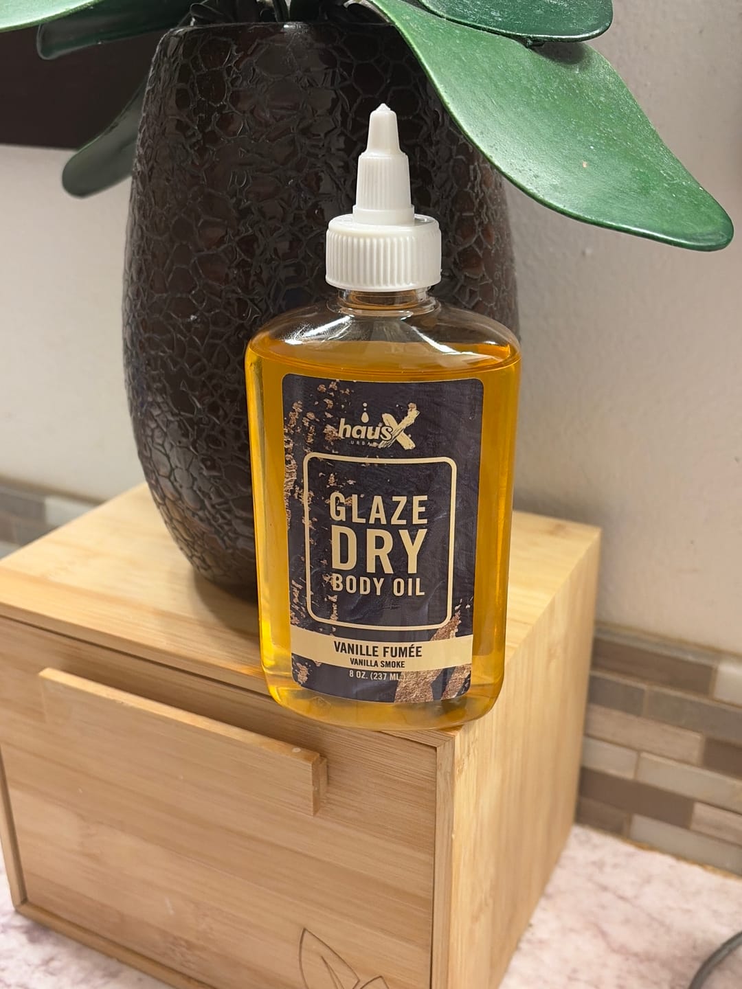 Customer photo review of Vanille Couture | Glaze Dry Body Oil 8 oz.