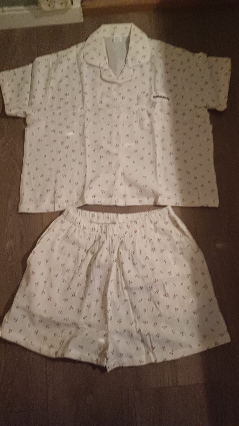 Customer photo review of KareBeauty Pyjamas
