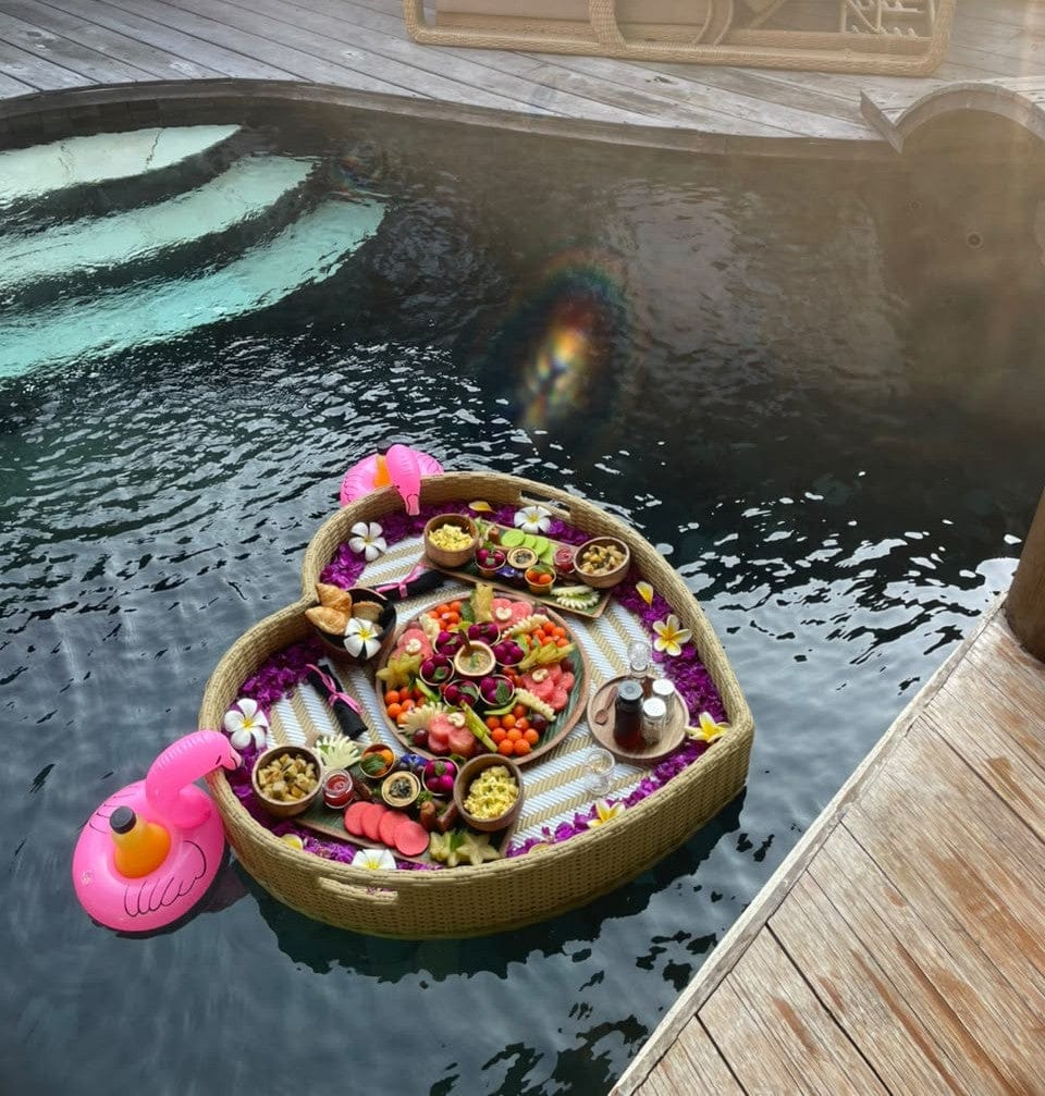Customer photo review of Fresh Tropical Fruit Basket