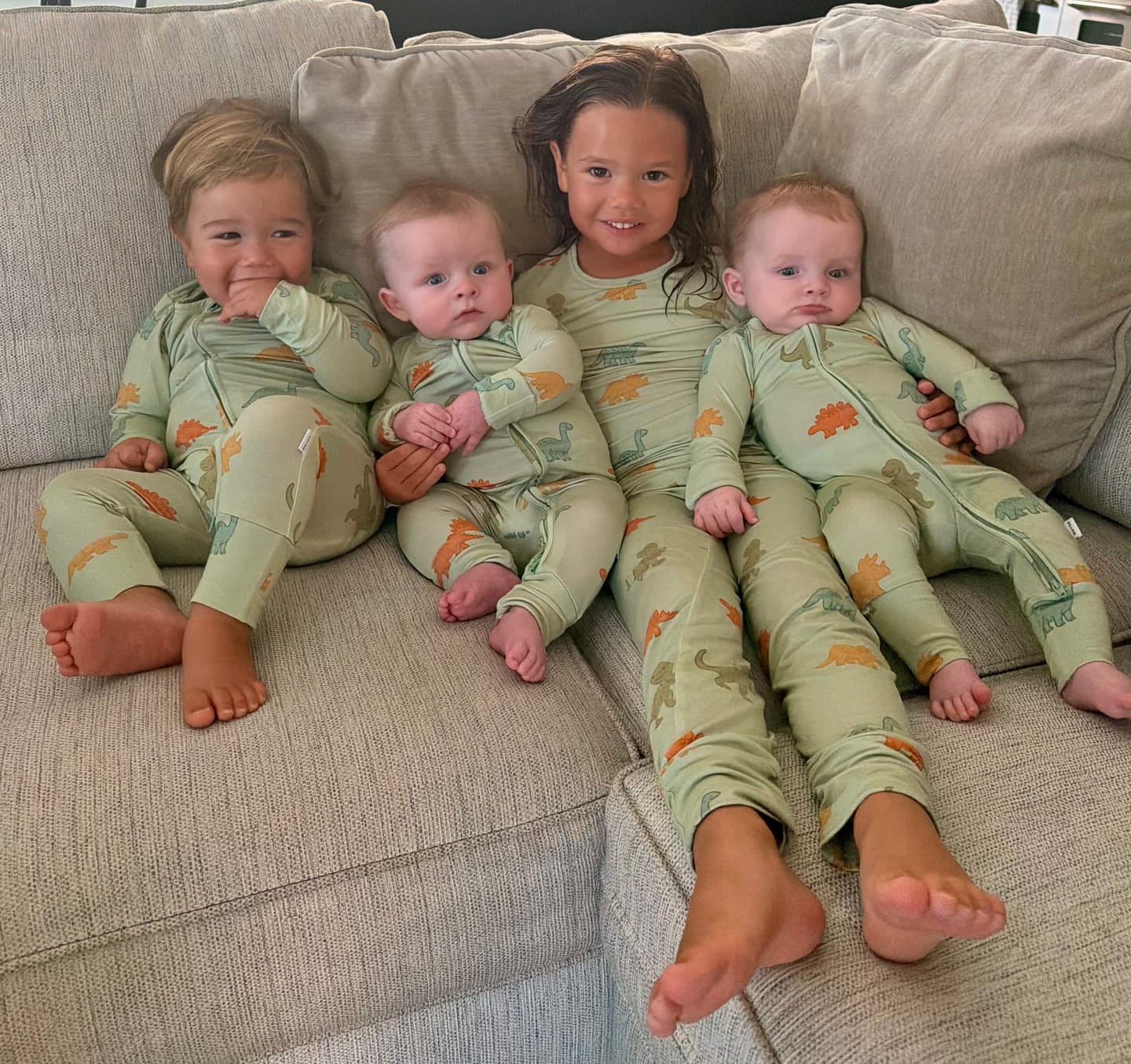 Customer photo review of Dinos - Footie