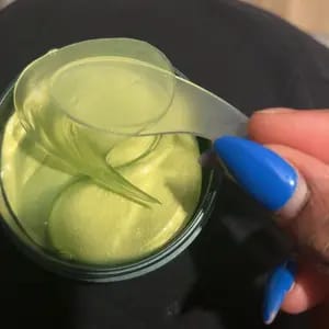 Customer photo review of Idratazione Profonda Maschera Occhi Avocado 60 Pezzi Set