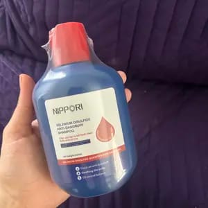 Customer photo review of Controllo Olio Shampoo Antiforfora Delicato con Selenium