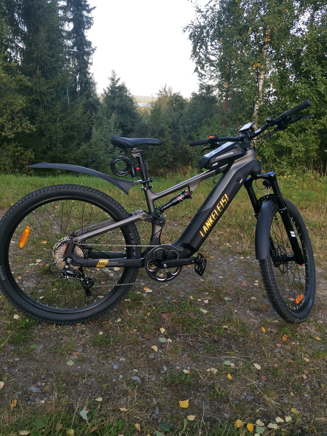 Customer photo review of Lankeleisi MG600 Pro 250W 29" Trails E-Mountain Bike 150/130 mm Full Suspension EMTB 960Wh Battery