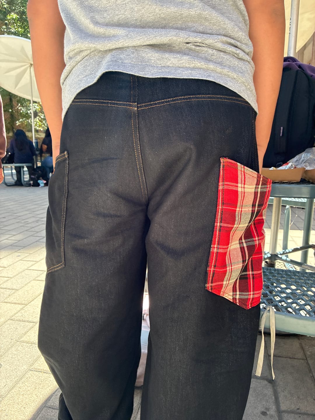 Customer photo review of Aelfric Eden BAGGY BARREL Jeans