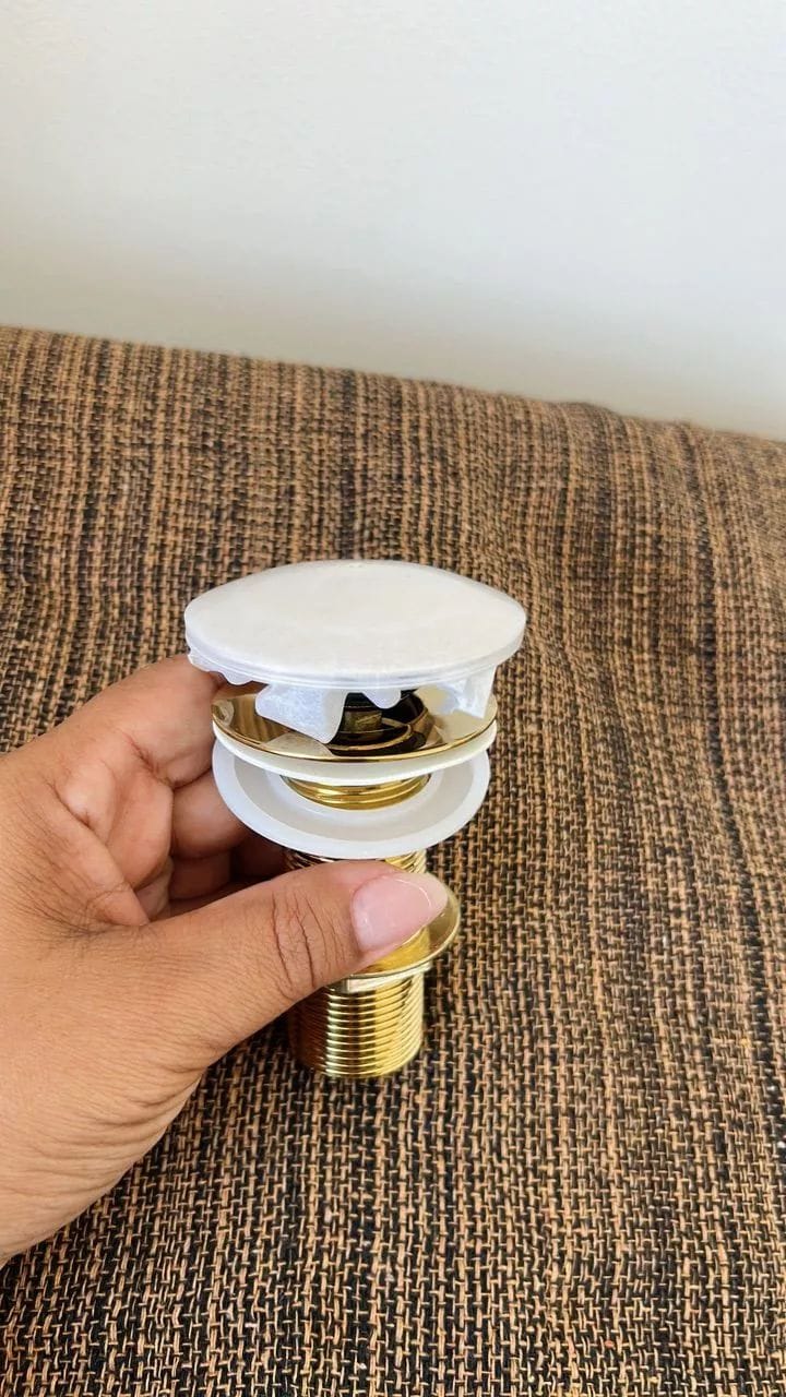 Customer photo review of Válvula Click Pia Banheiro Lavabo Dourada Design Inteligente Moderno