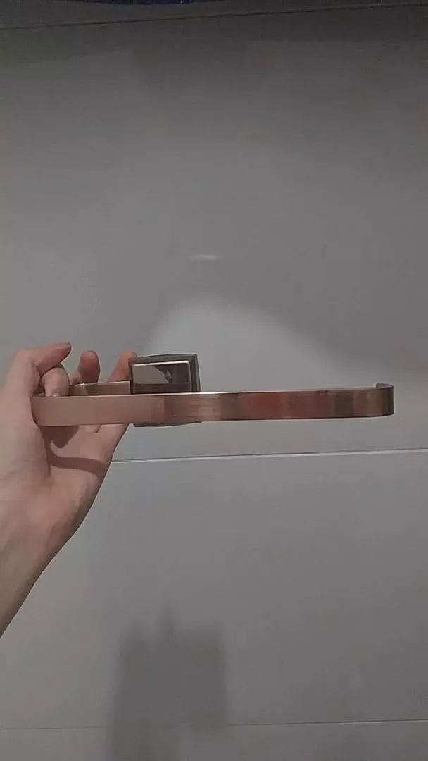 Customer photo review of Porta Toalhas Para Banheiro Kit Completo 4 Peças Rose Gold