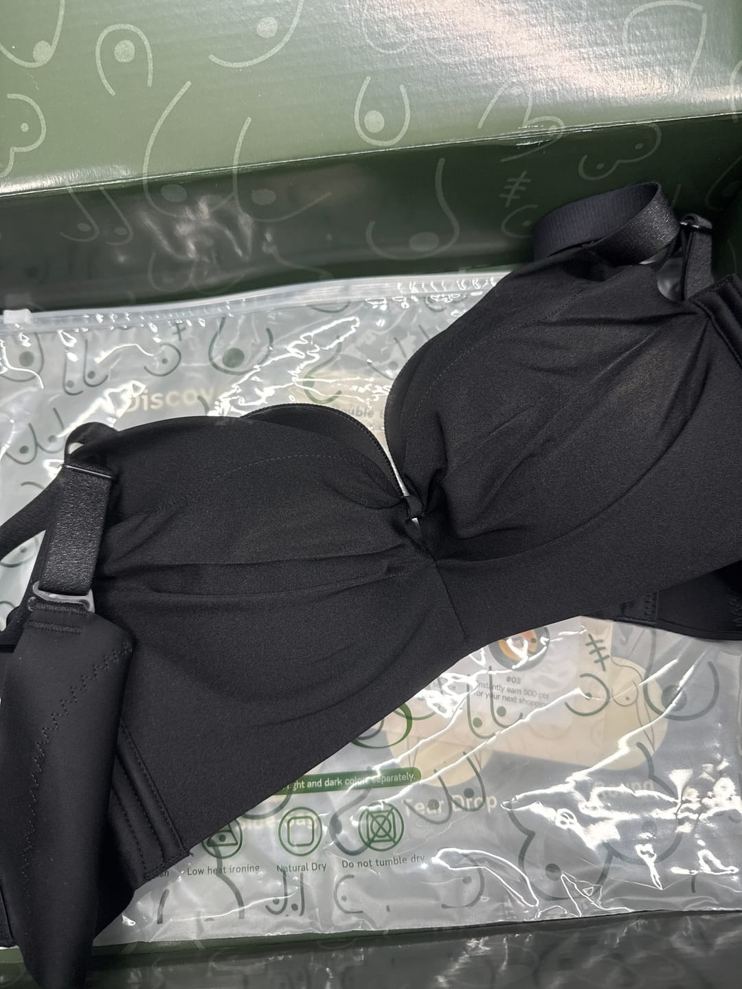 Customer photo review of Refine SilkLite Shaping Push Up Bra In Black