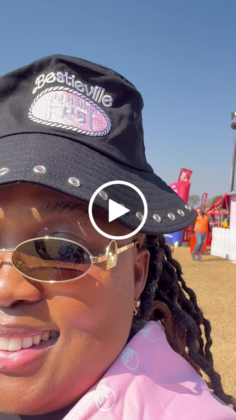 Customer video review of Bestieville Festival Zip Hoodie – Pink