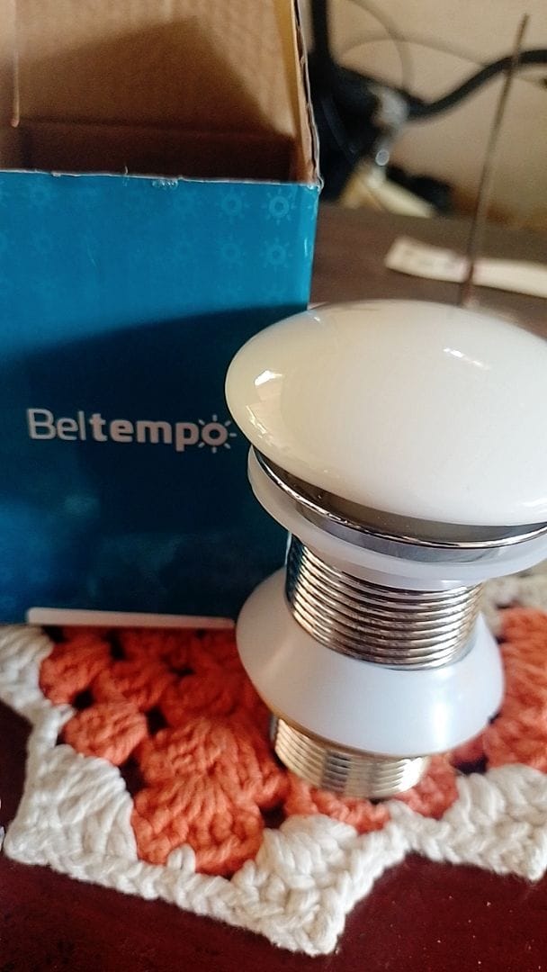 Customer photo review of Válvula Click Banheiro Aço Inox 201 Acabamento Em Cerâmica Branca