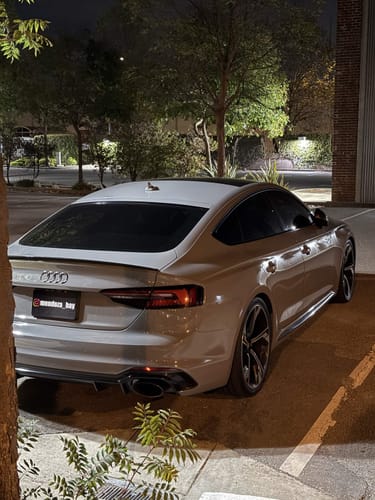 Customer photo review of Social Media Magnetic Plate Cover