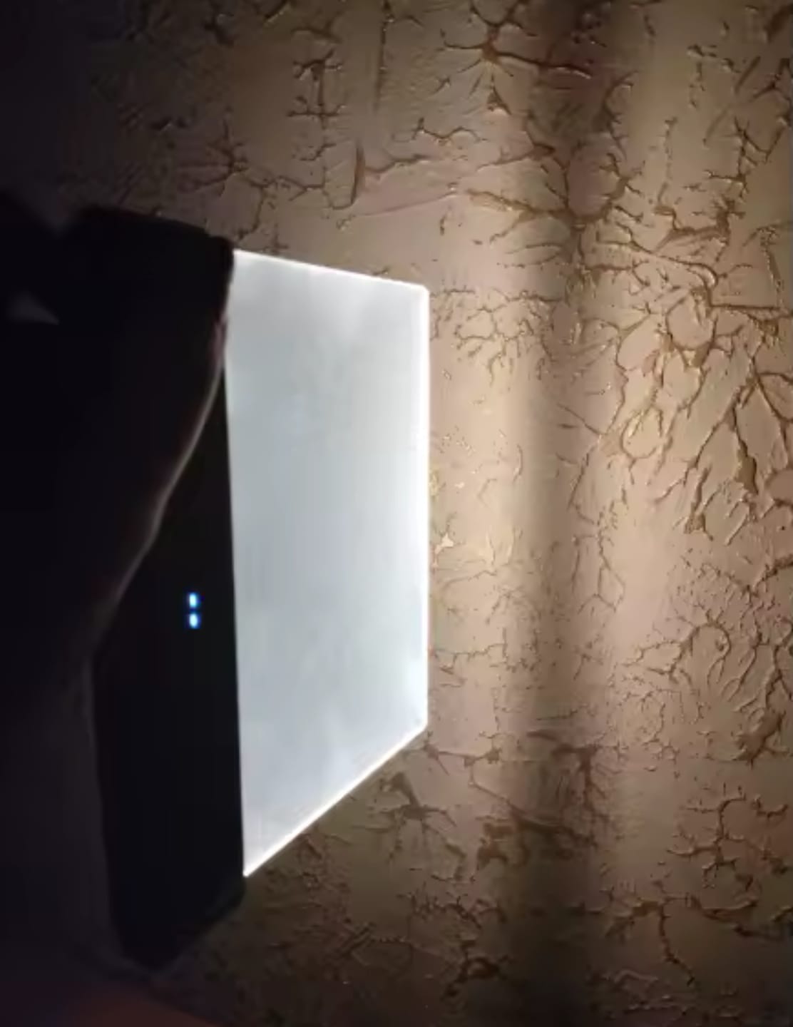 Customer photo review of Lámpara LED Plana de Lectura Nocturna con Protección Ocular