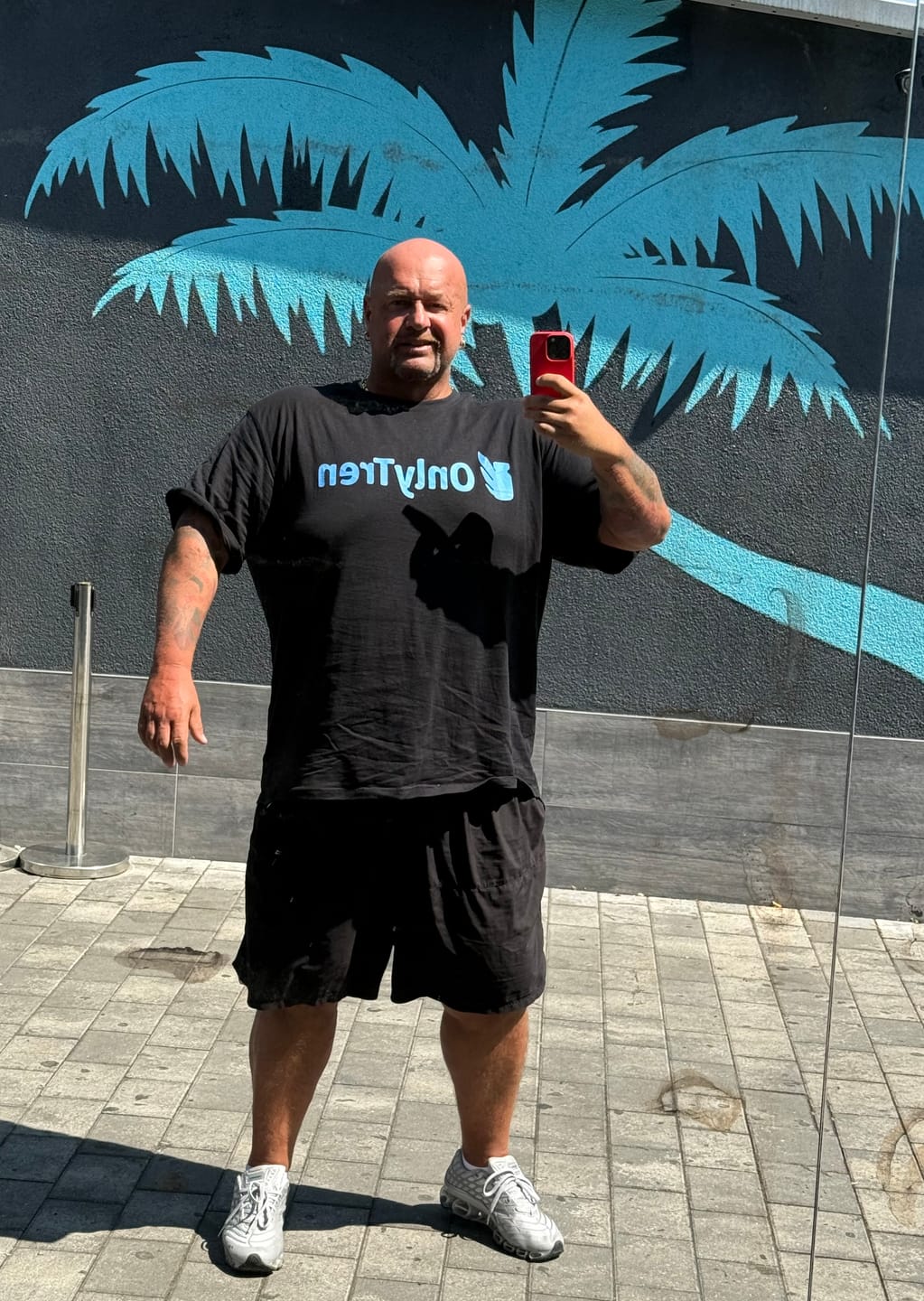 Customer photo review of OnlyTren Oversized Shirt