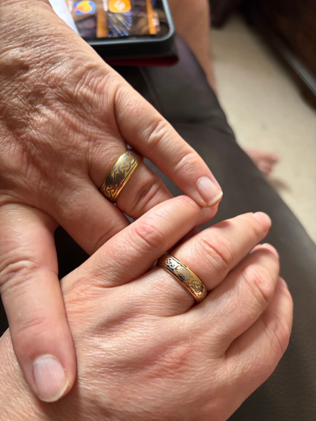 Customer photo review of The Celtic Knot 6mm Wonder Ring