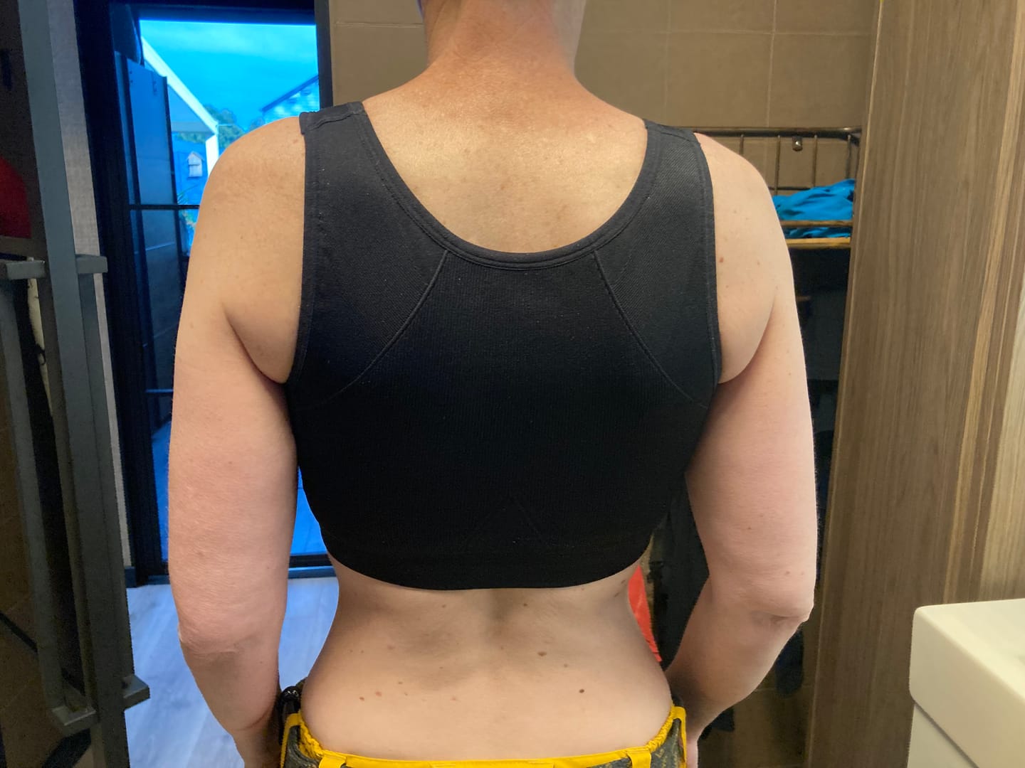 Customer photo review of Anodyne® Posture BH - Zwart