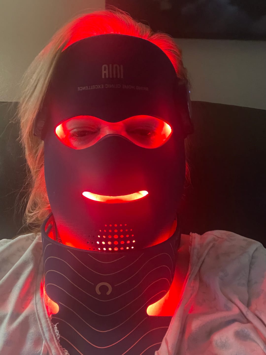 Customer photo review of INIA GLOW 4D Face & Neck Pro Kit