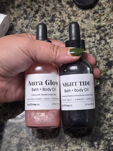 Customer photo review of Aura Glow Bath & Body Oil