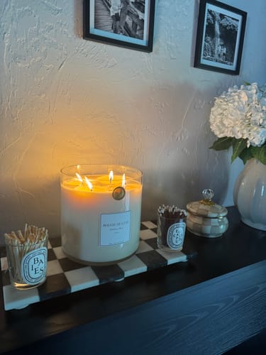 Customer photo review of Baby Big Ass Candle - Hibiscus Rose - 150 oz