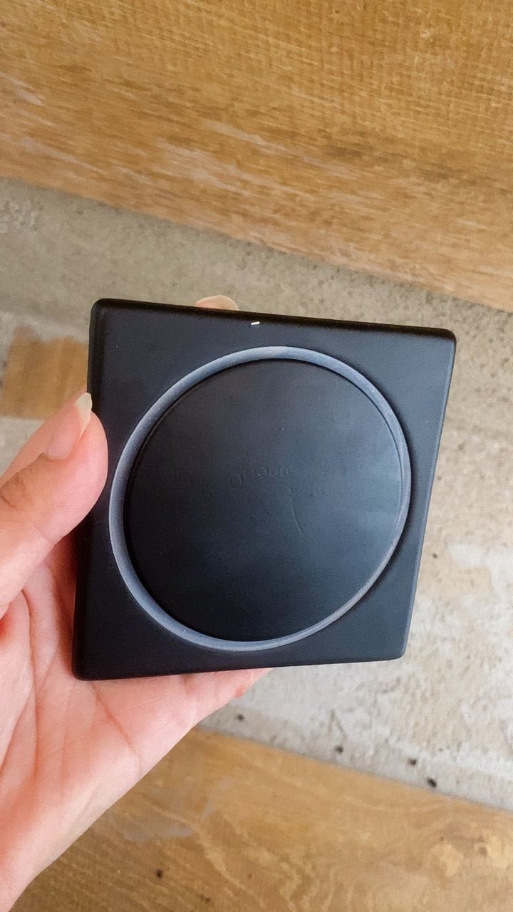 Customer photo review of Ralo Click De Banheiro Inteligente 15x15 Inox Preto Fosco