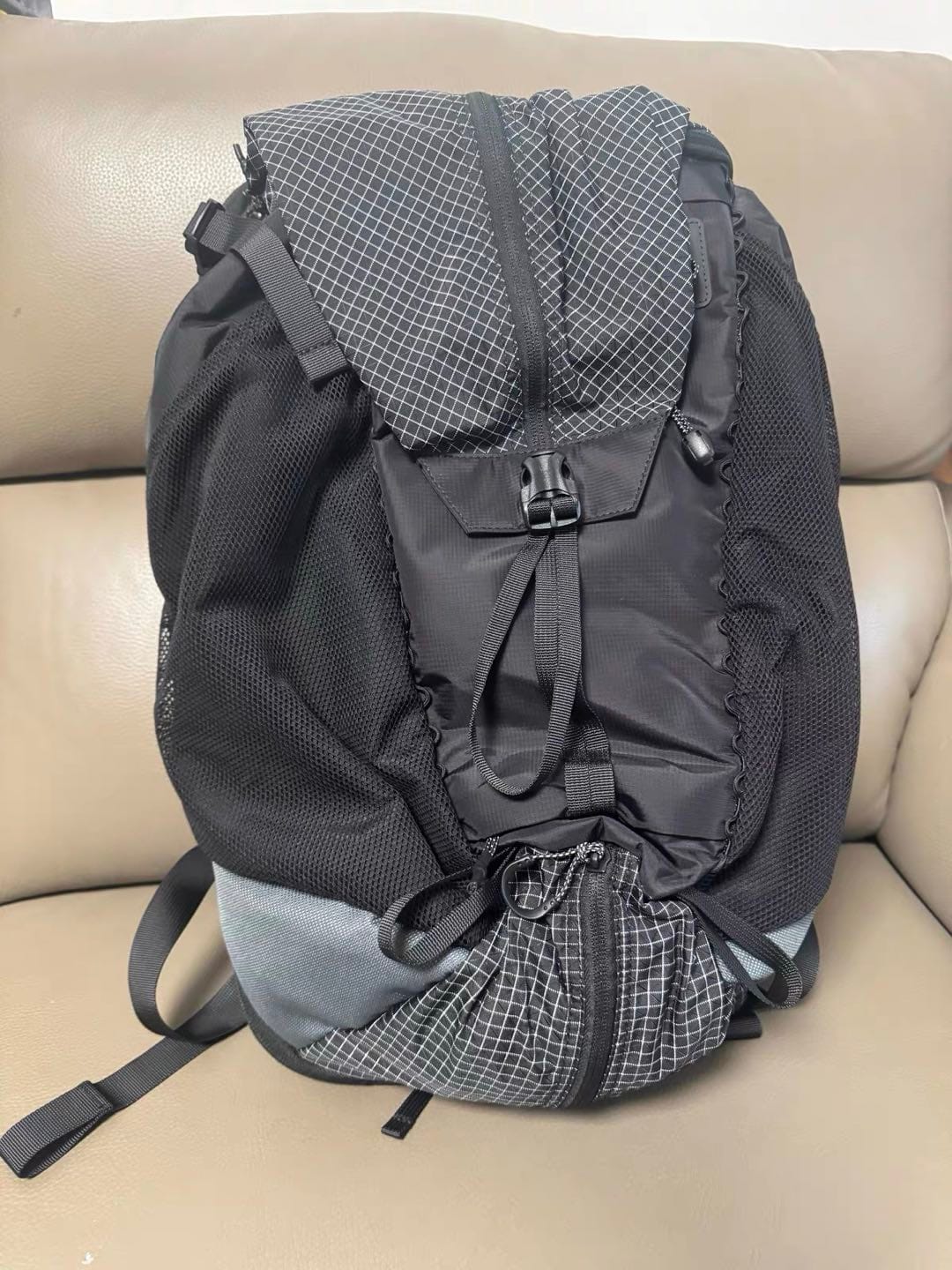 Customer photo review of Ulanzi TP01 Travel Photography Backpack 25L