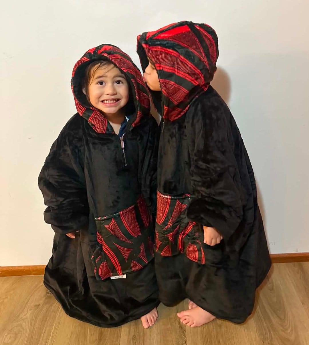 Customer photo review of KIDS BLANKET HOODIE - MANGU