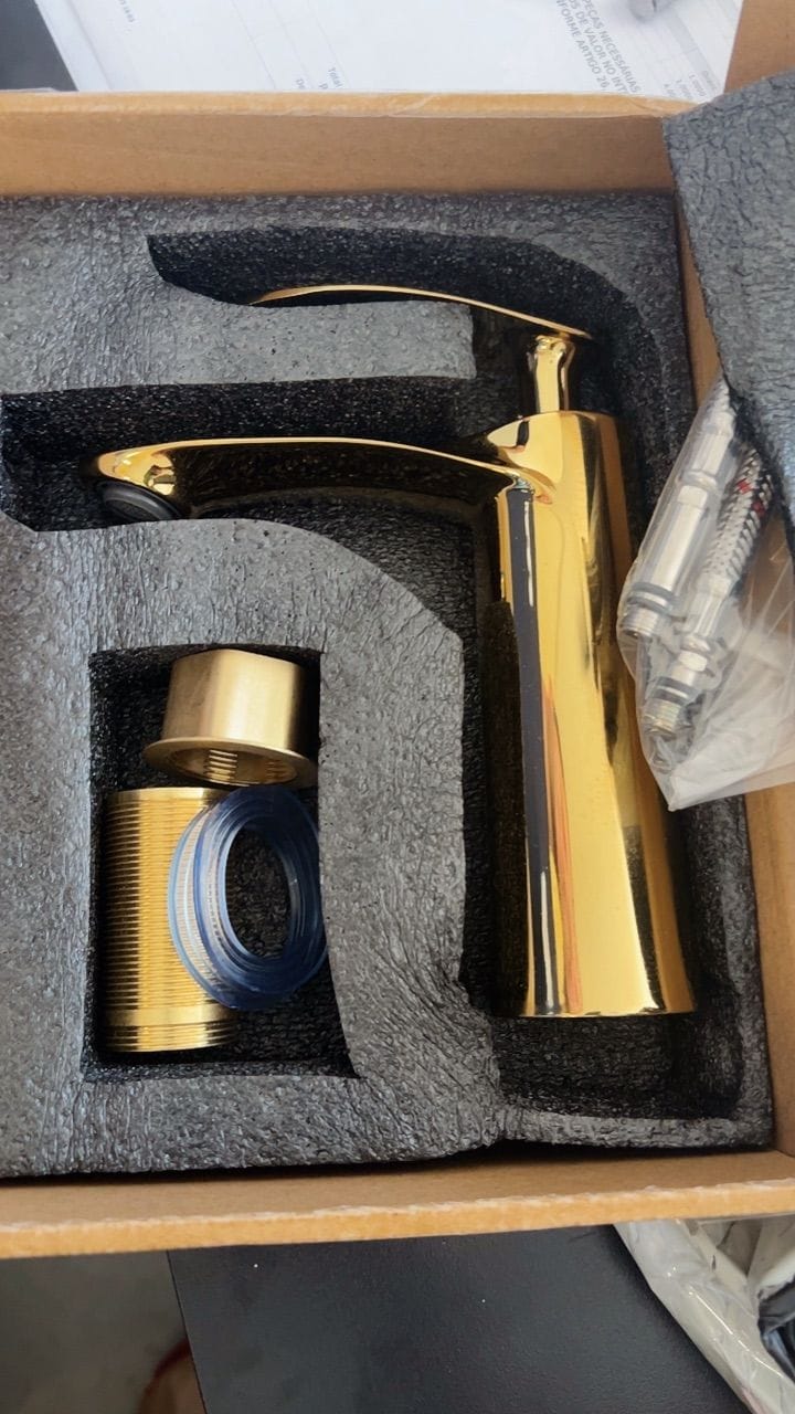 Customer photo review of Torneira Para Banheiro Gourmet Monocomando Aqua Lux