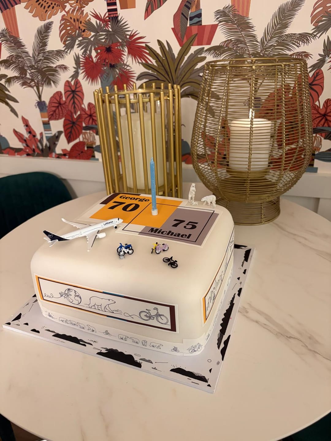 Customer photo review of A4 Rectangle Custom Edible Icing Image