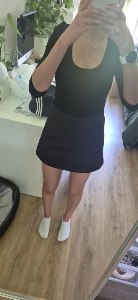 Customer photo review of Tailored High-Waisted Skort