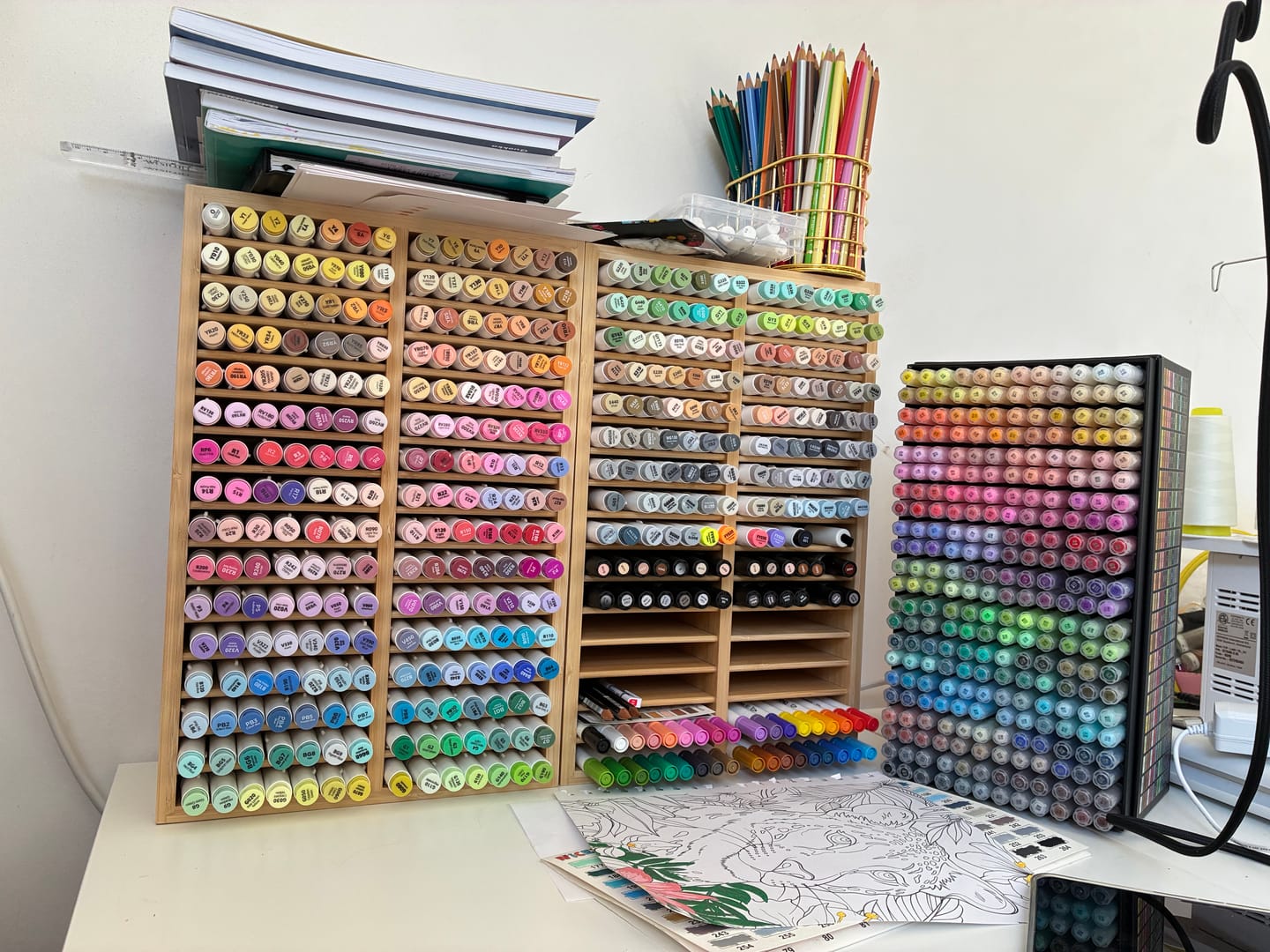 Customer photo review of Ohuhu Bamboo Marker Organizer