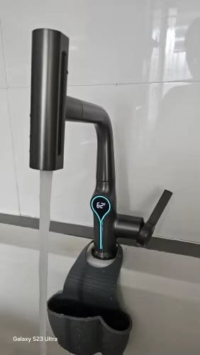 Customer photo review of Torneira Para Banheiro Monocomando Misturador Cascata Com Display Digital Royal Clear
