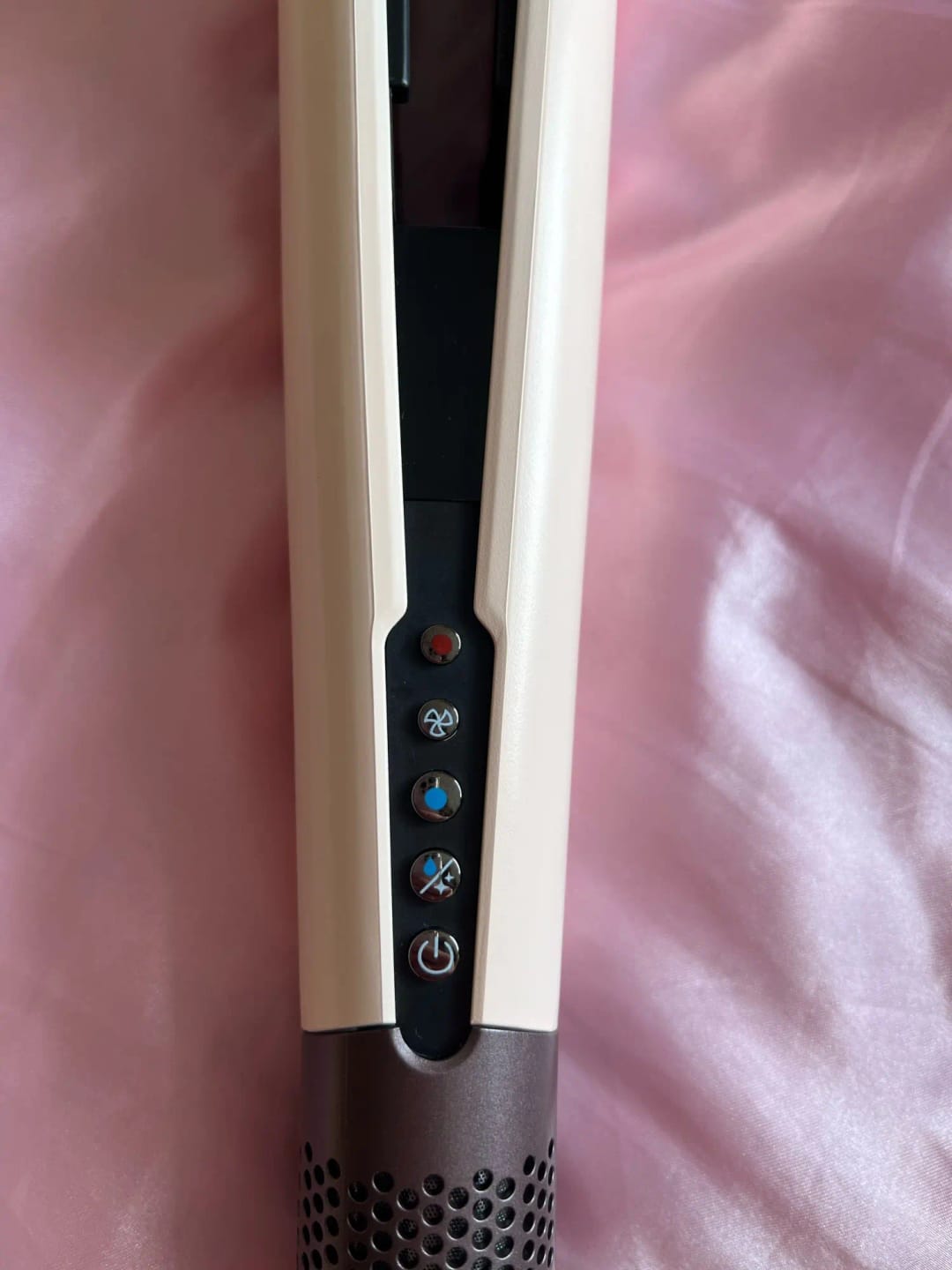 Customer photo review of מייבש שיער מקצועי 2 ב-1 ומיישר שיער רטוב ויבש
