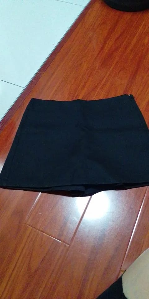 Customer photo review of Tailored High-Waisted Skort
