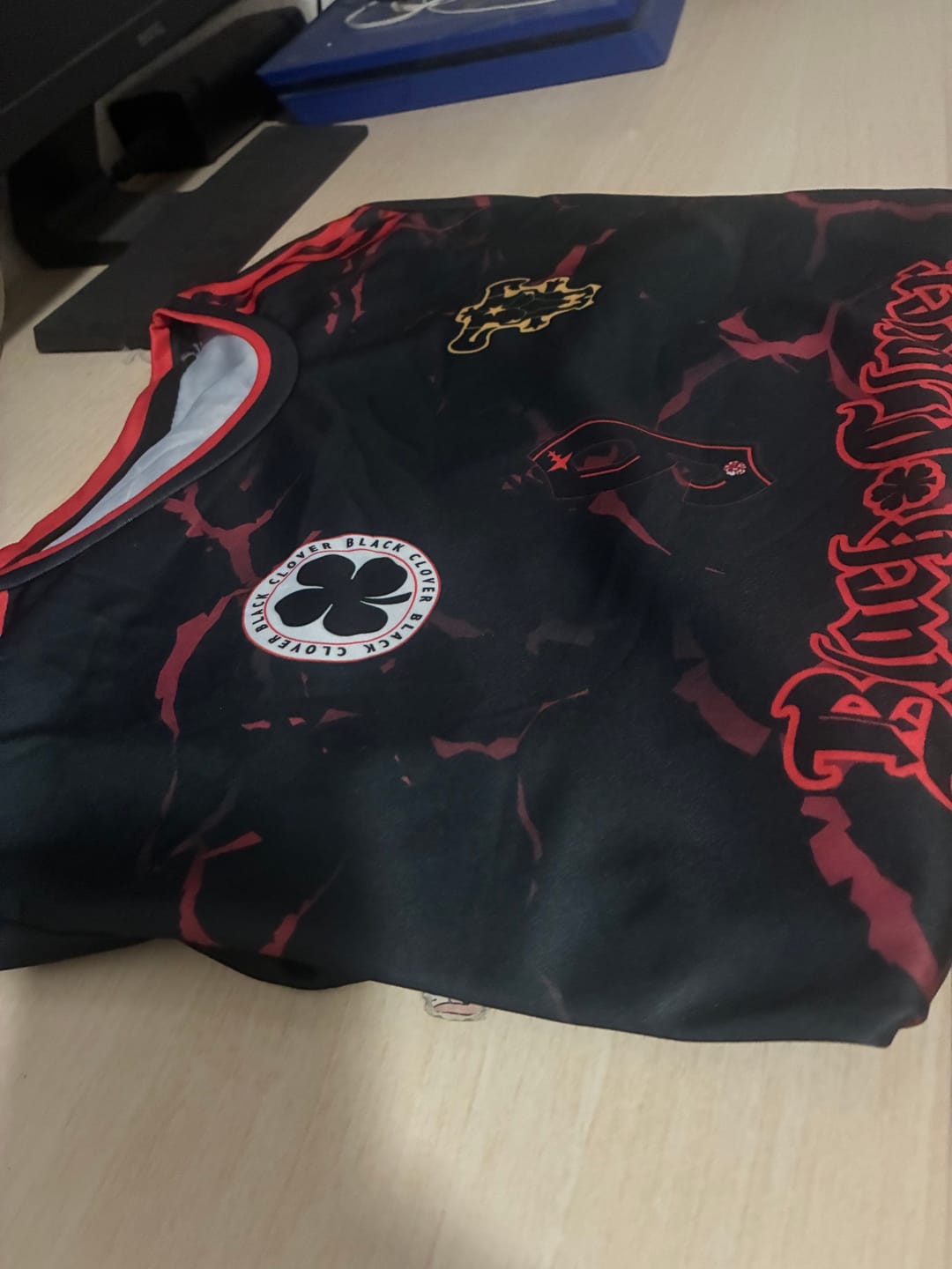 Customer photo review of Camiseta Anime Fútbol – Streetwear