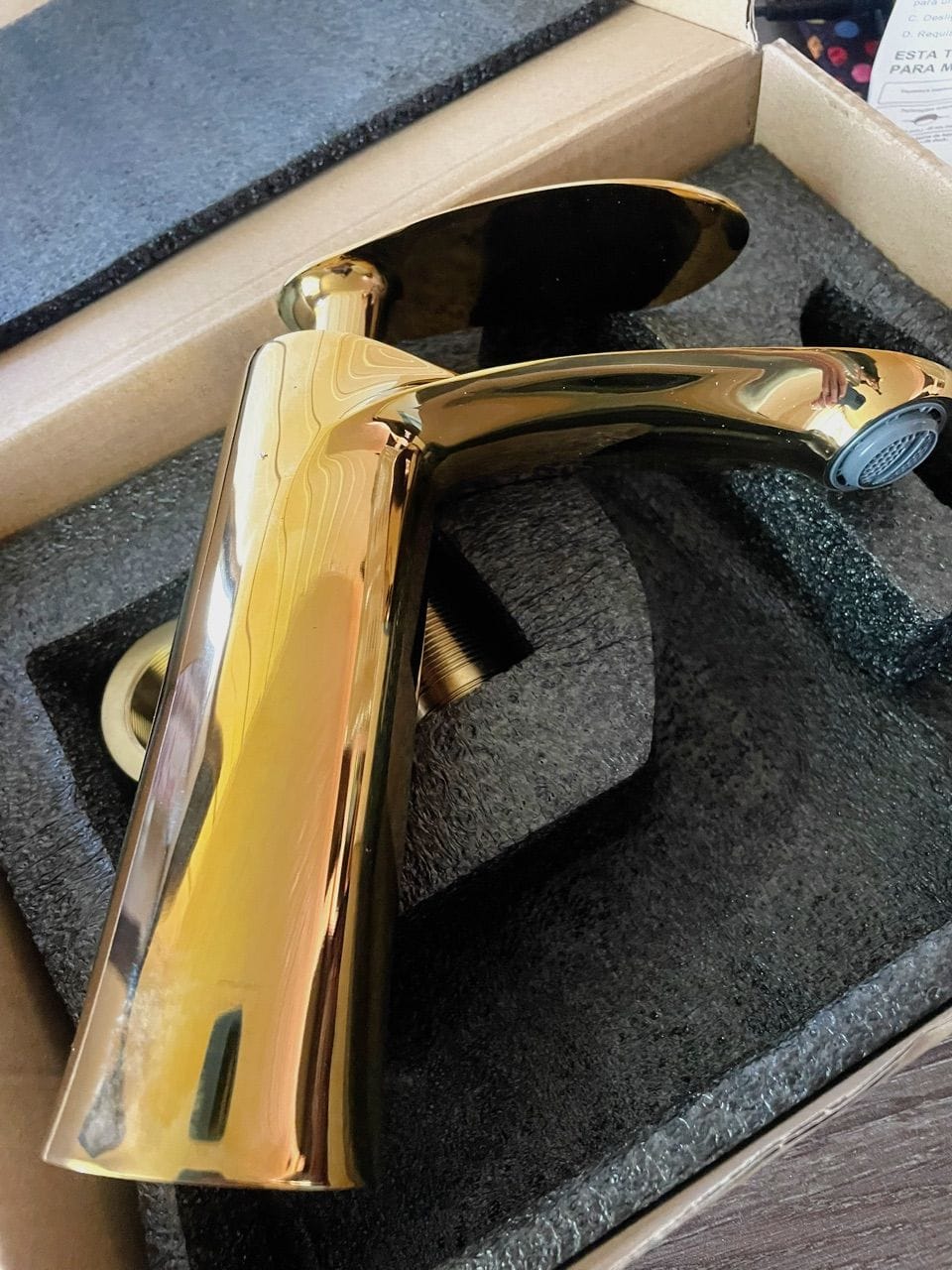 Customer photo review of Torneira Para Banheiro Gourmet Monocomando Aqua Lux