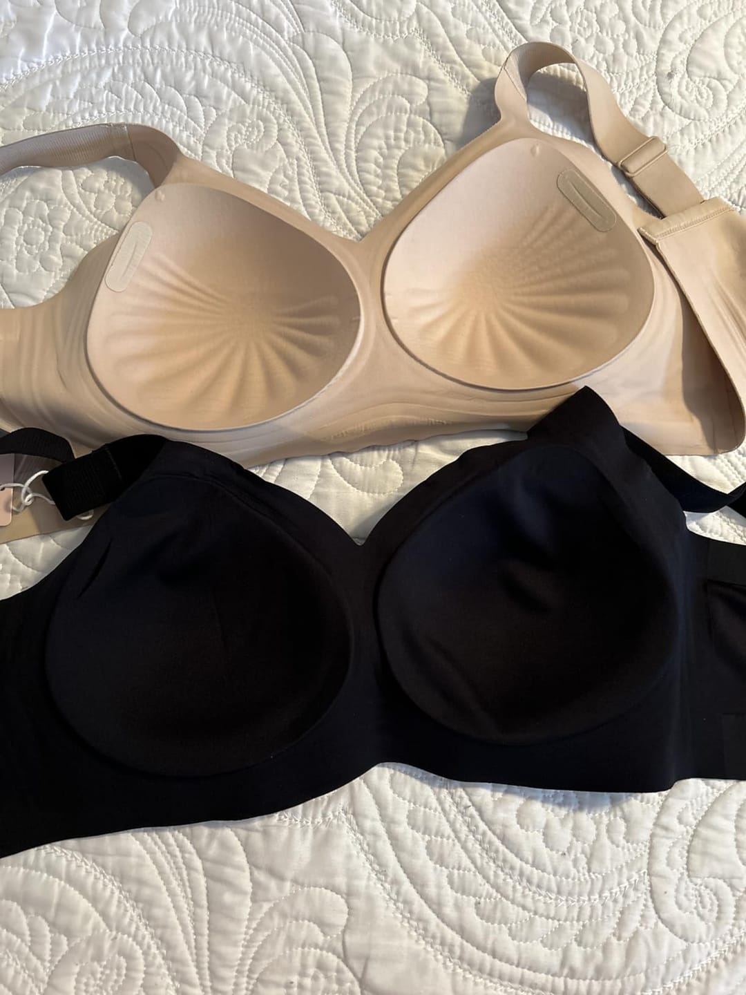 Customer photo review of Comfortable Wireless Full Coverage Jelly Smoothing Bra
